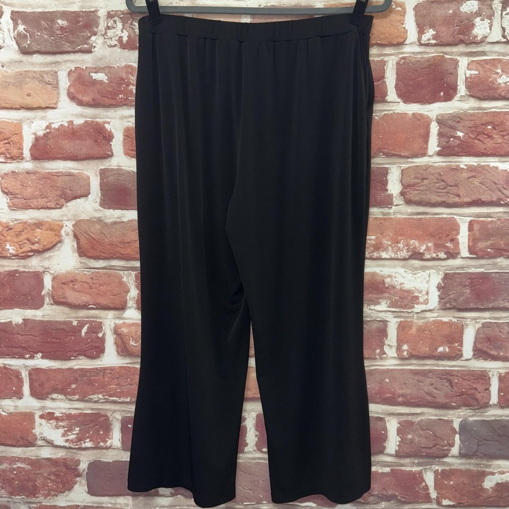 Susan Graver Dress Pants Women's 1XP Black Button Accent Leg Stretchy Pull On - Picture 2 of 5